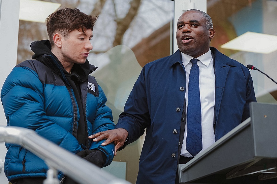 Imagem relacionada à notícia: Crianças reformar uma prioridade internacional no Secretário de Estrangeiros e Barry Keoghan visita à Bulgária