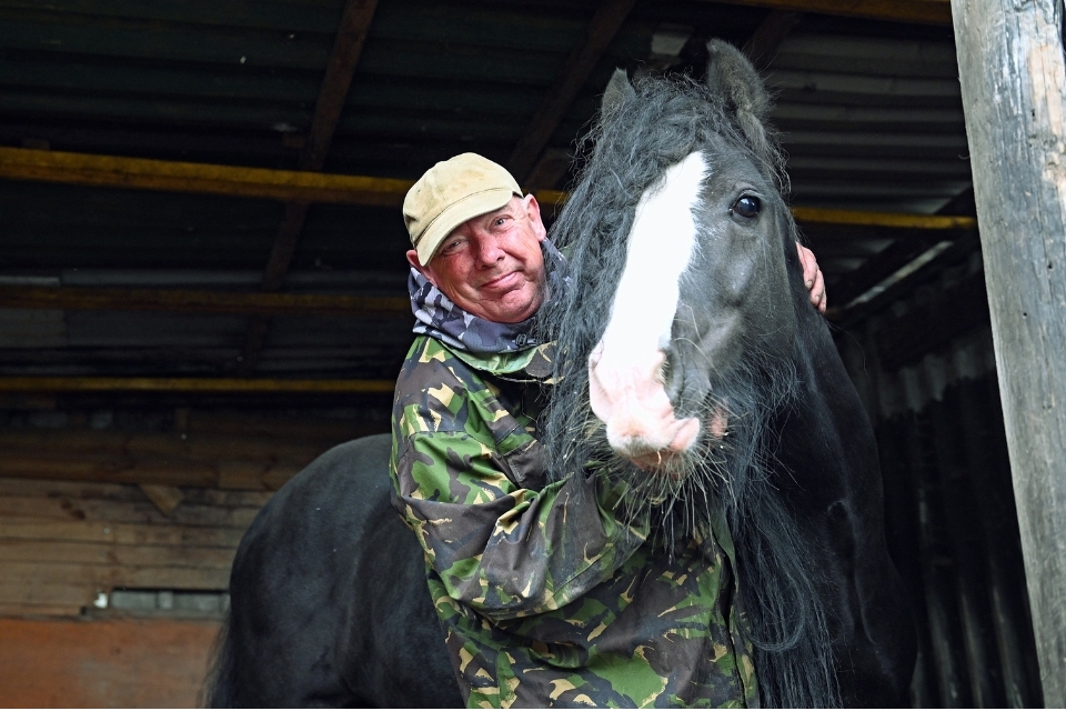 Imagem relacionada à notícia: Terapia equina no coração de um centro comunitário premiado e liderado por veteranos no Rhondda Valley