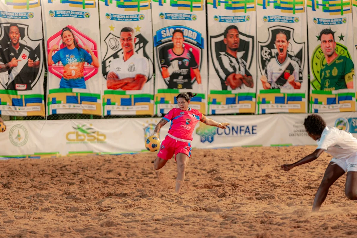 Oito equipes seguem invictas na Supercopa do Brasil de Beach Soccer