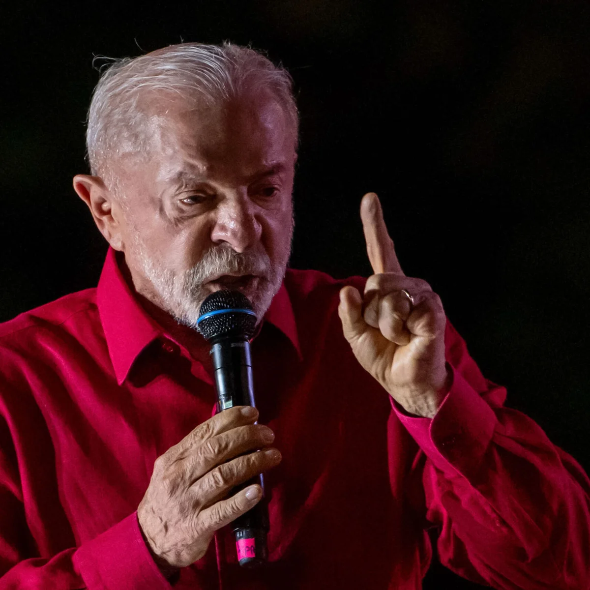 Lula convoca idosos com mais de 70 anos a votarem: "Desistiu da vida?"