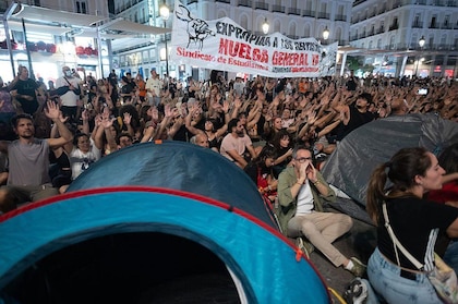 As imagens do acampamento na Puerta del Sol em Madri para protestar contra a crise habitacional