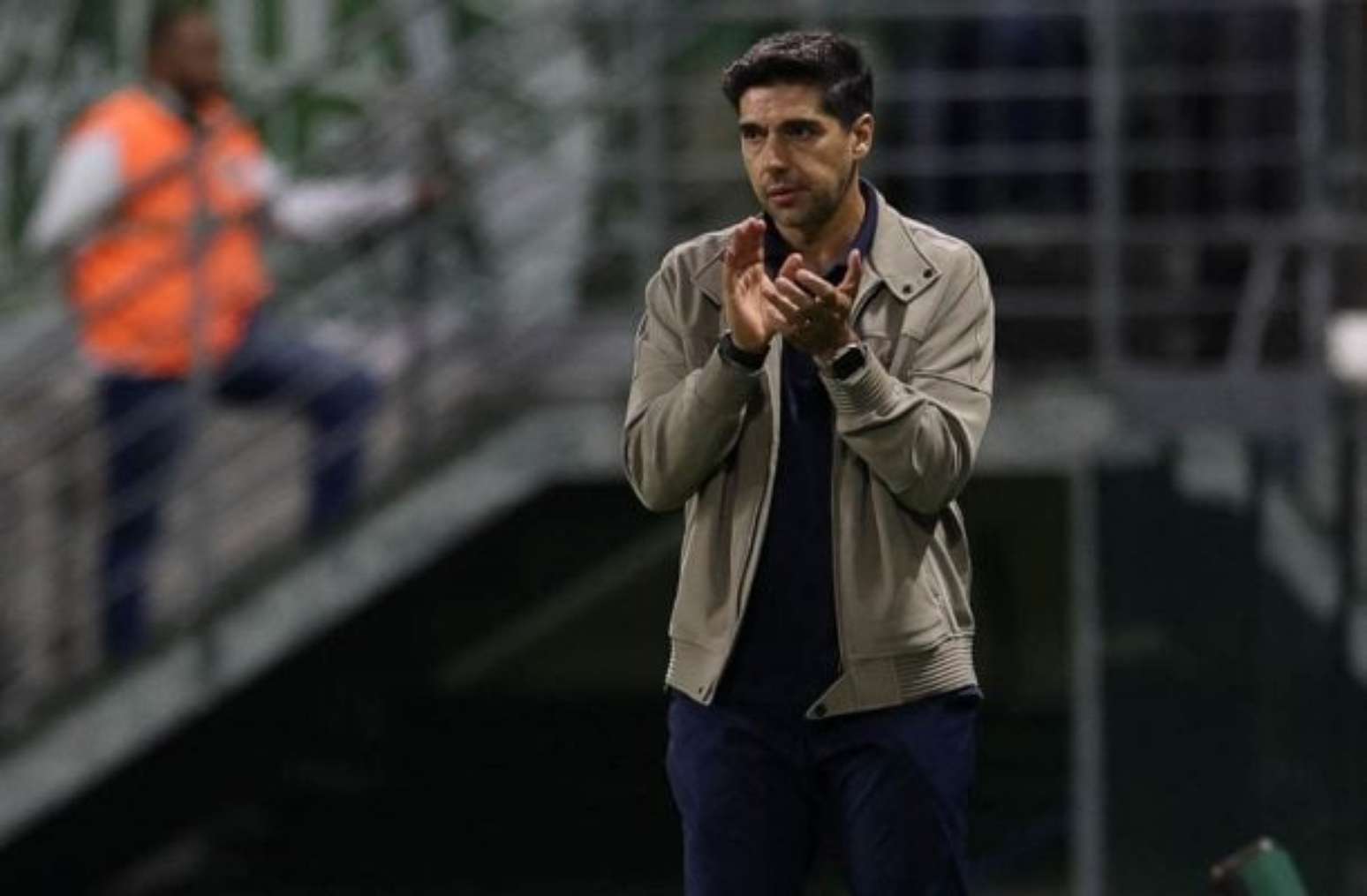Contrato do Palmeiras com Abel Ferreira permite sa&iacute;da sem multa &ndash;