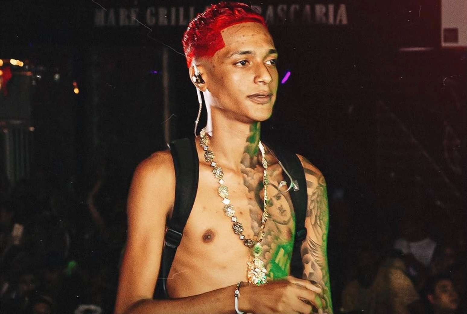 Rapper Oruam reponderá por lavagem de dinheiro em liberdade