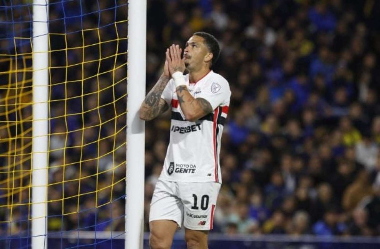 Apesar da derrota, S&atilde;o Paulo ainda acredita na remontada em casa &ndash;