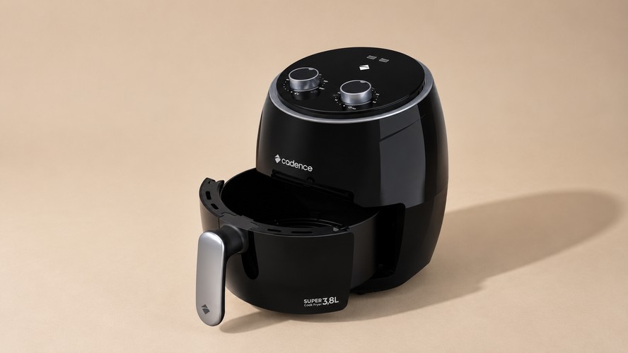 Air fryer por R$ 155: Amazon derruba preço de modelo da Cadence