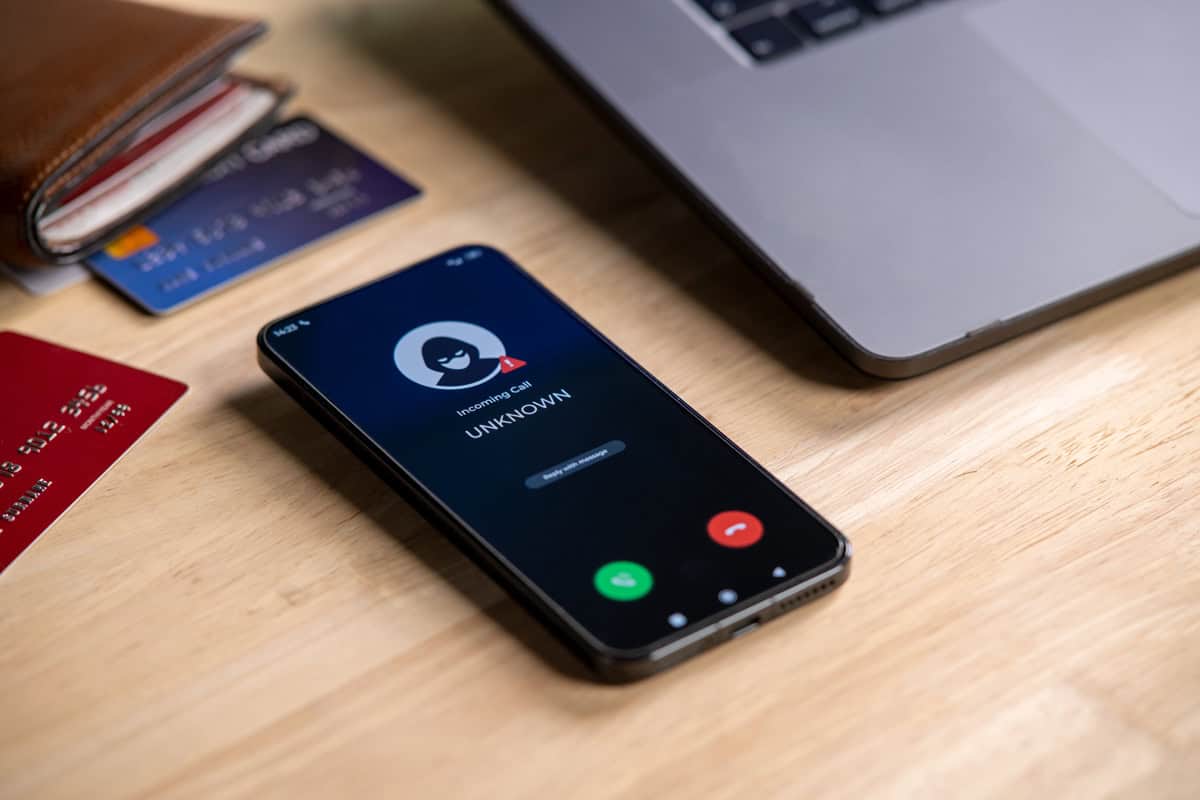 IA cria ataque que pode hackear celulares sem nenhum clique