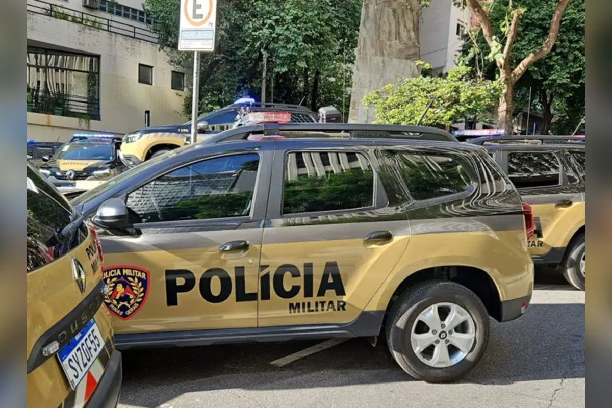 Imagem da matéria: PM é baleado em luta com suspeito e apreende fuzil, munição e drogas em BH