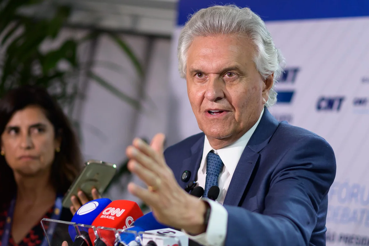Crise no STF: Caiado pede afastamento de Moraes e ataca Lula e Flávio