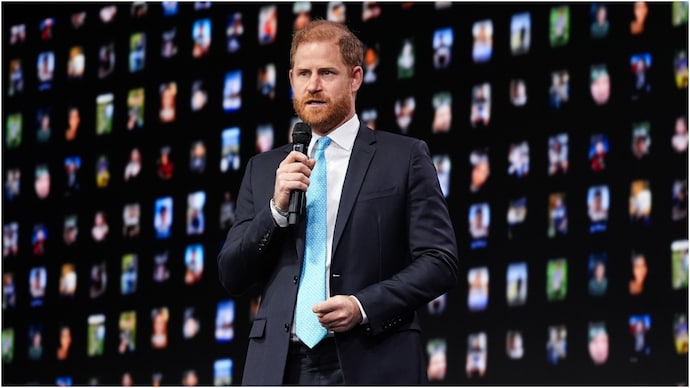 Imagem da matéria: O discurso de IA do Príncipe Harry em Nova York saiu das trilhas quando o teleprompter falhou repentinamente