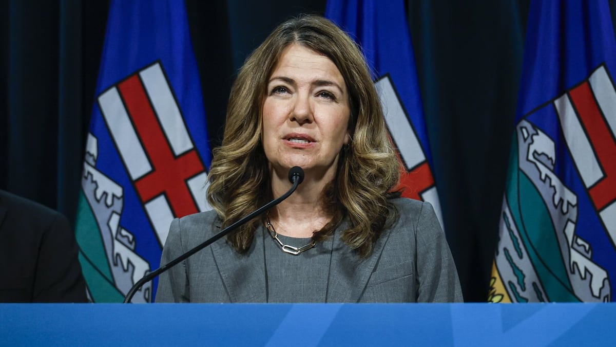 Albertans set to vote on immigration questions that have only spawned more questions