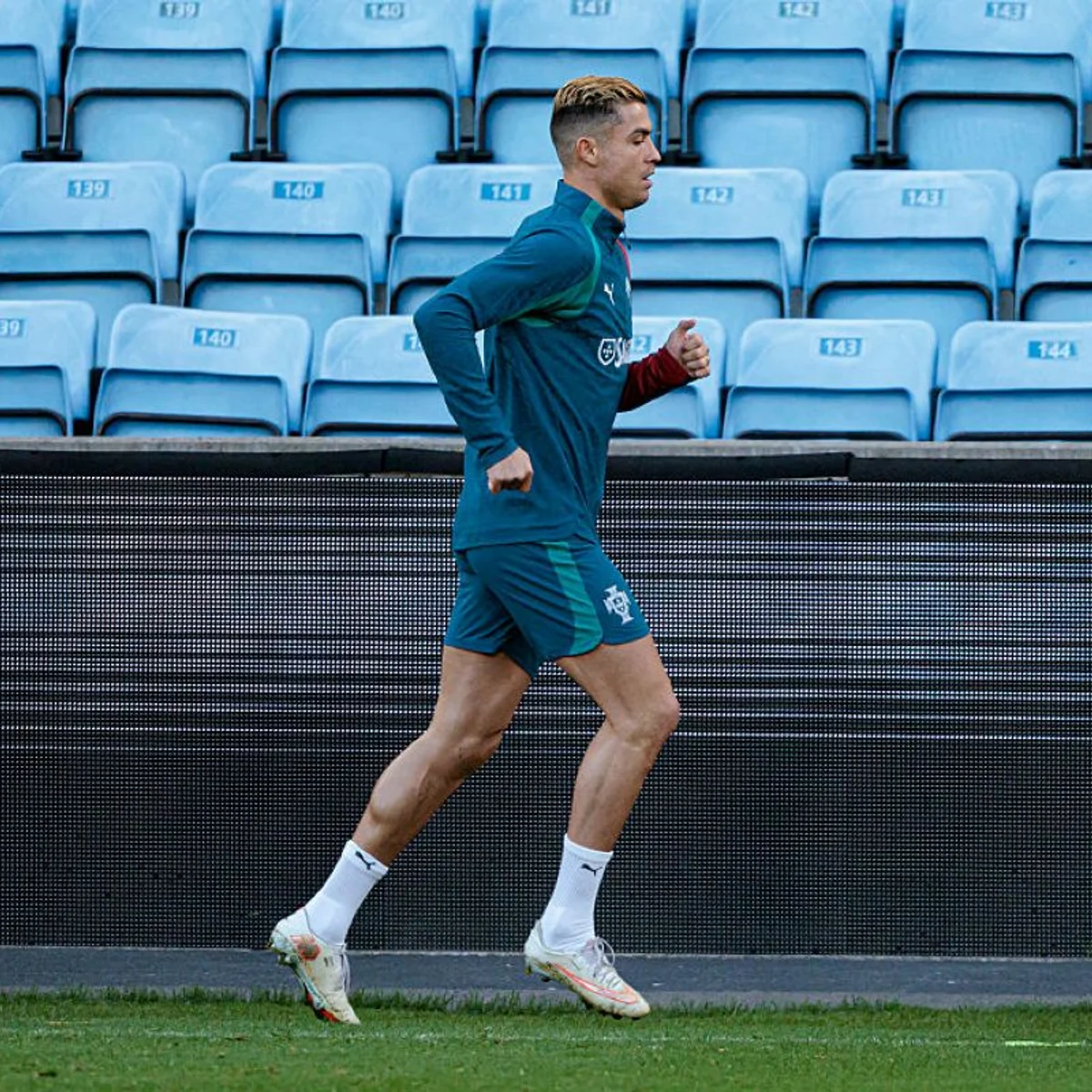 Cristiano Ronaldo deixa treino da seleção portuguesa e vai para hotel