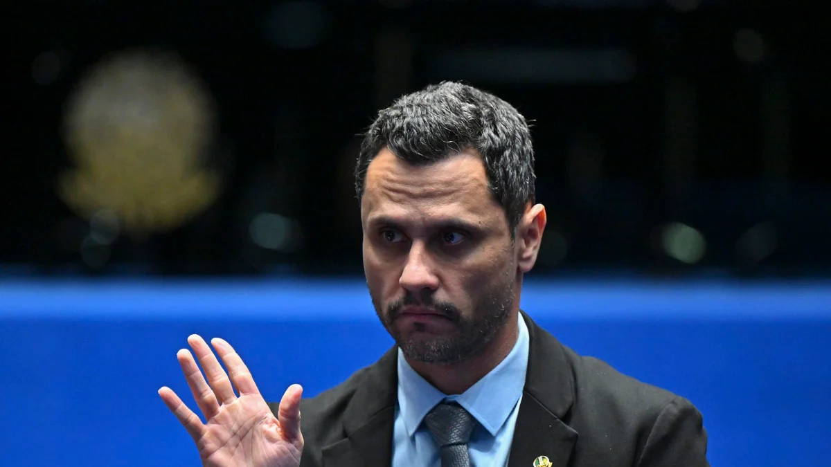 MG: Cleitinho busca lulistas e esvazia o PL para tentar vitória no 1º turno