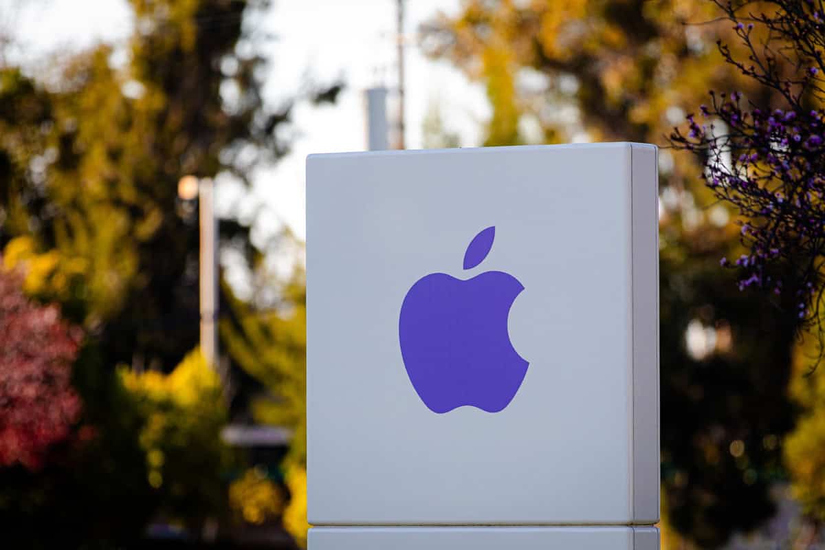 Apple aumenta preço de iPhones antigos no Brasil — e alta chega a R$ 500