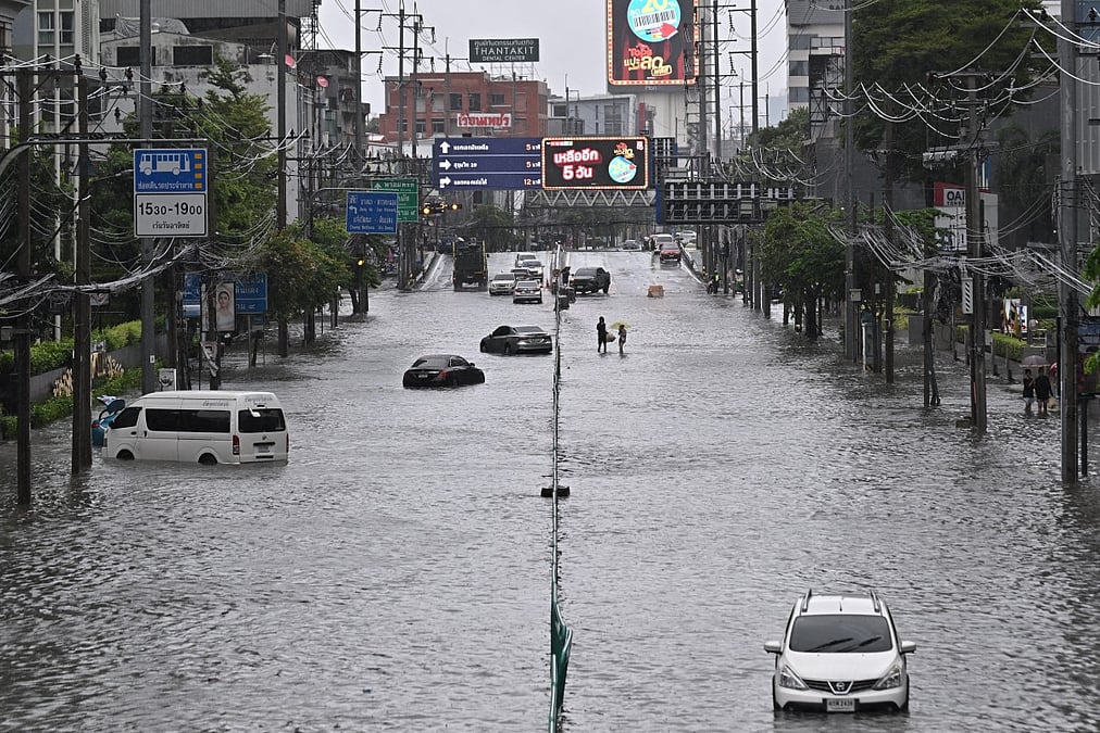 Bangkok declara desastre em todos os 50 distritos à medida que chuvas fortes desencadeiam inundações severas