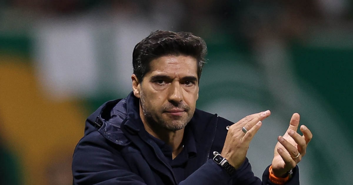 Abel Ferreira admite erro em declaração sobre títulos conquistados pelo Palmeiras