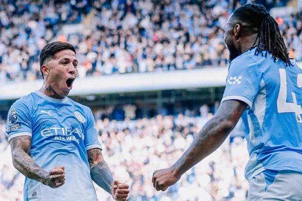 Welcome to Manchester: United e City jogam primeiro clássico da temporada - destaque galeria