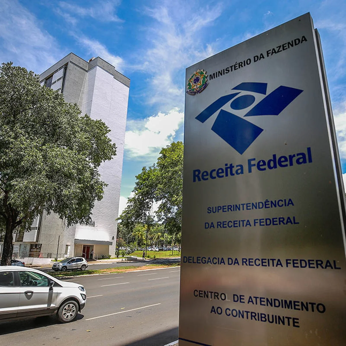 Receita Federal inicia contratação de banca para concurso público