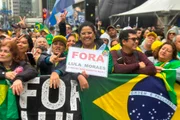 Campanha de Flávio aposta em ligar Moraes a Lula para desgastar petista