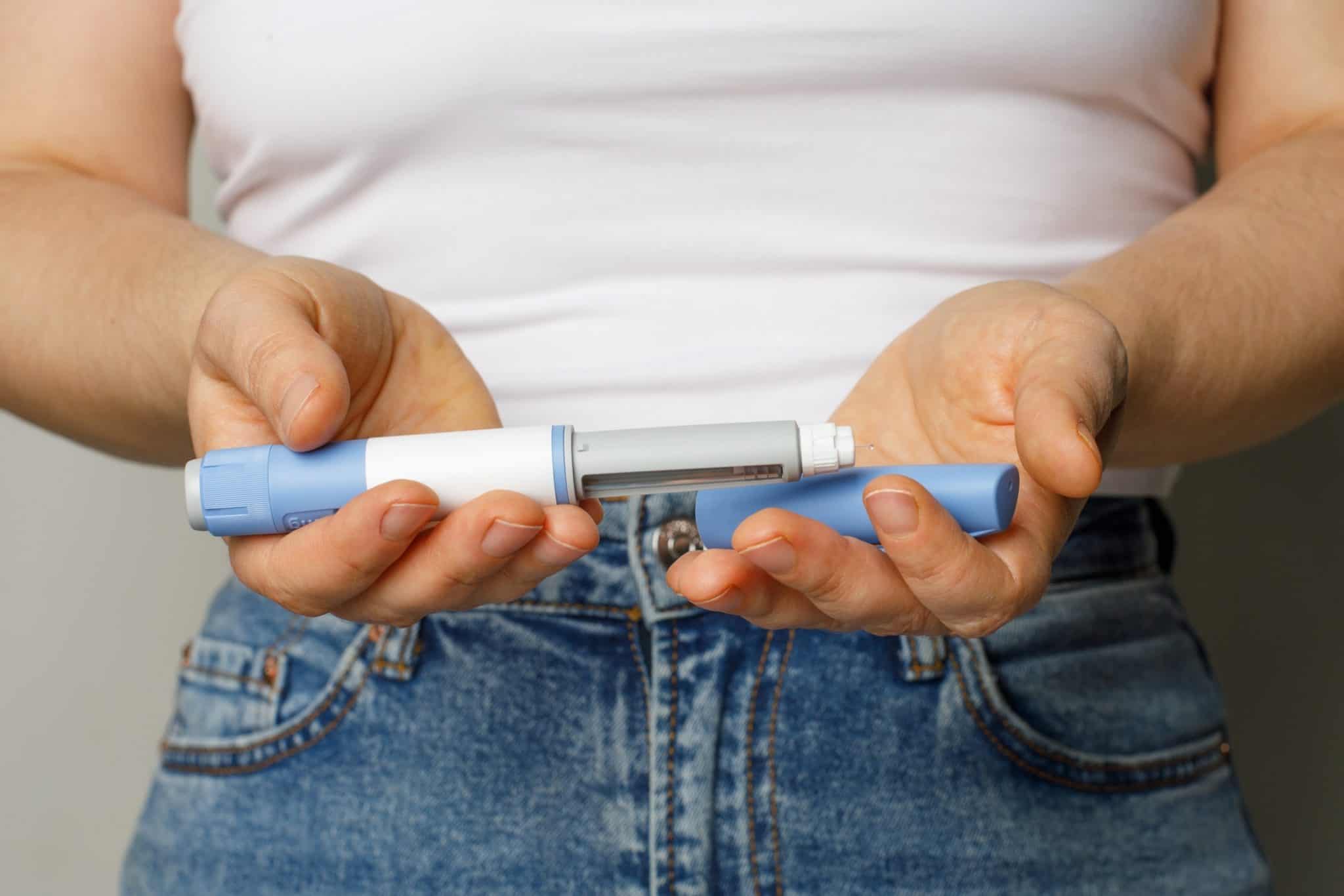 As embalagens podem trazer de um a dez carpules de 3 mL, dependendo do produto. Imagem: MillaF/Shutterstock