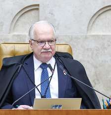 Fachin ‘pula’ André Mendonça em ordem de cumprimentos aos colegas do STF, mas se corrige Foto: Antonio Augusto/STF