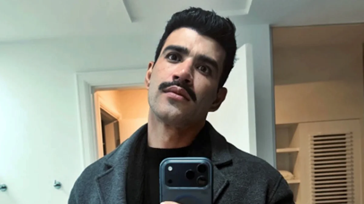 Gusttavo Lima ostenta novo visual e web rasga elogios: "Cara de menino"