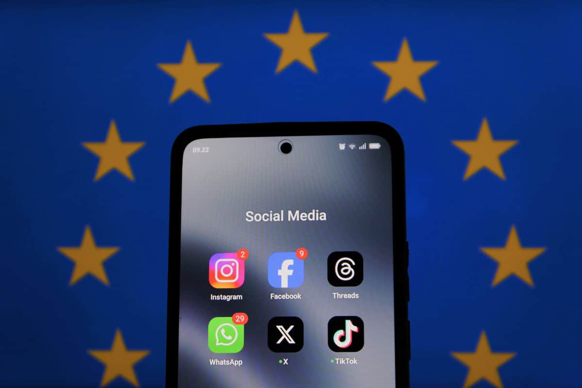 França pressiona União Europeia a banir redes sociais para jovens até 15 anos