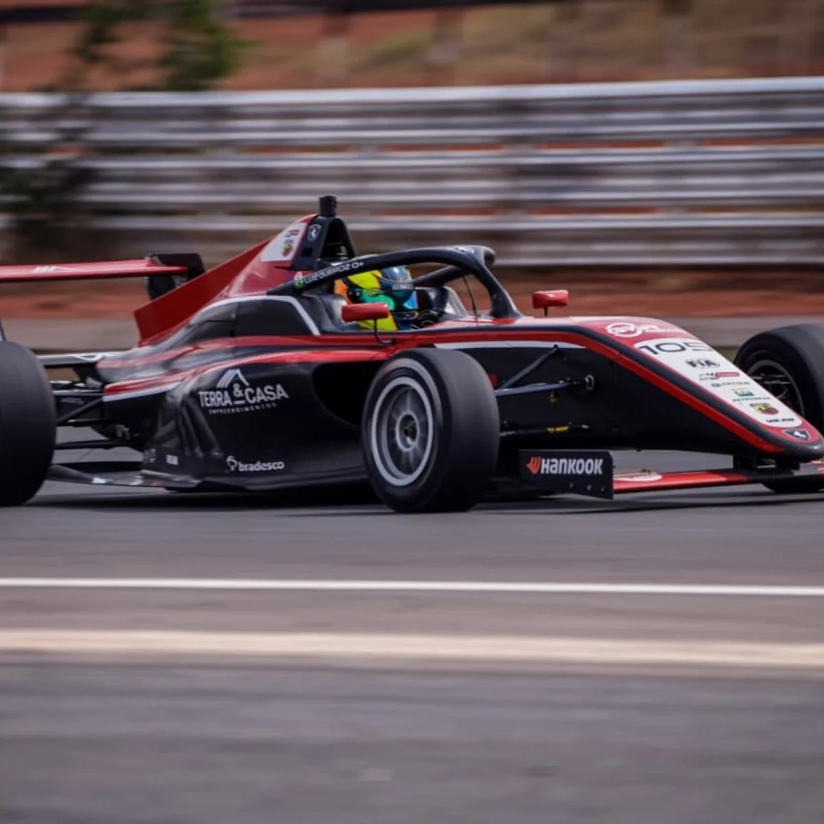Fausto Arnaldo vence corrida 3 da Fórmula 4 e amplia liderança em Brasília