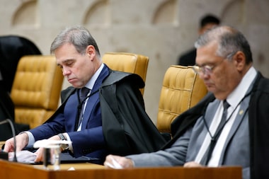 Veja os principais pontos e ‘recados’ da decisão de Dino para reintegrar Andrei à direção da PF