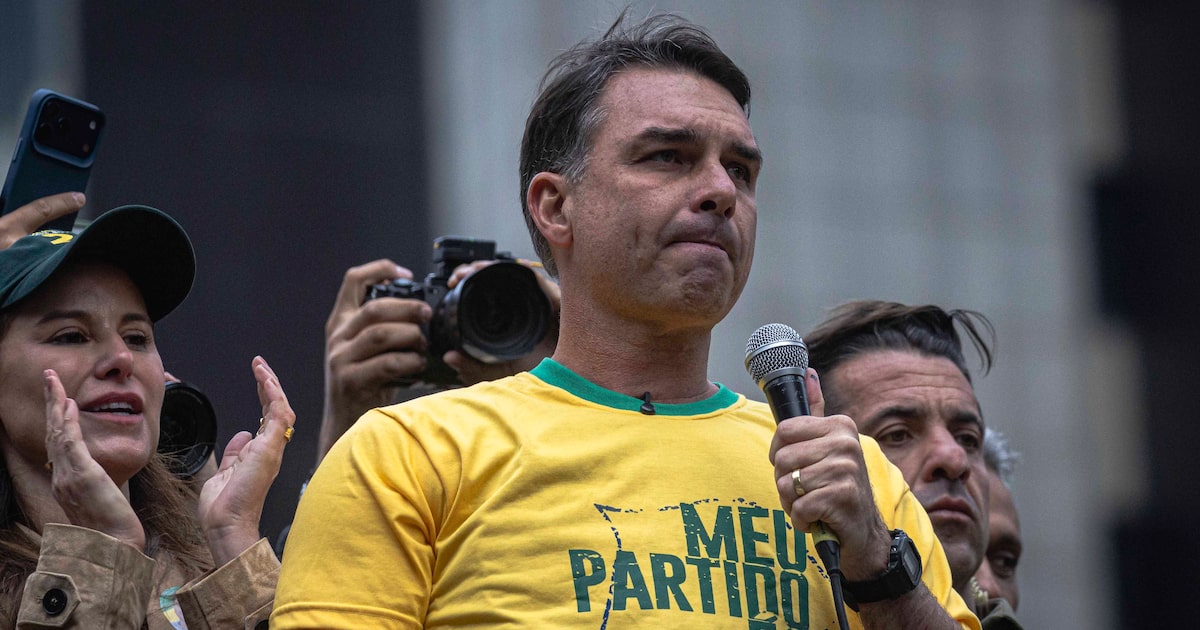 TSE abre investigação sobre suposto abuso de poder econômico em ato de Flávio Bolsonaro em Barretos