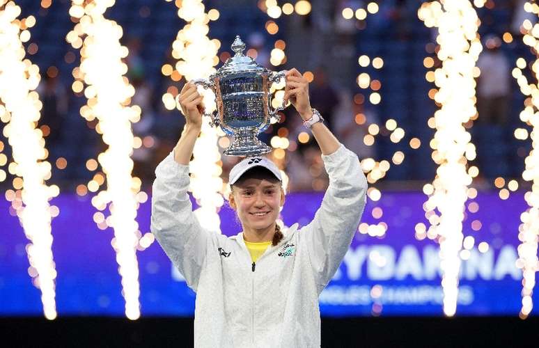 Implacável, Rybakina supera Sabalenka e conquista primeiro título do US Open