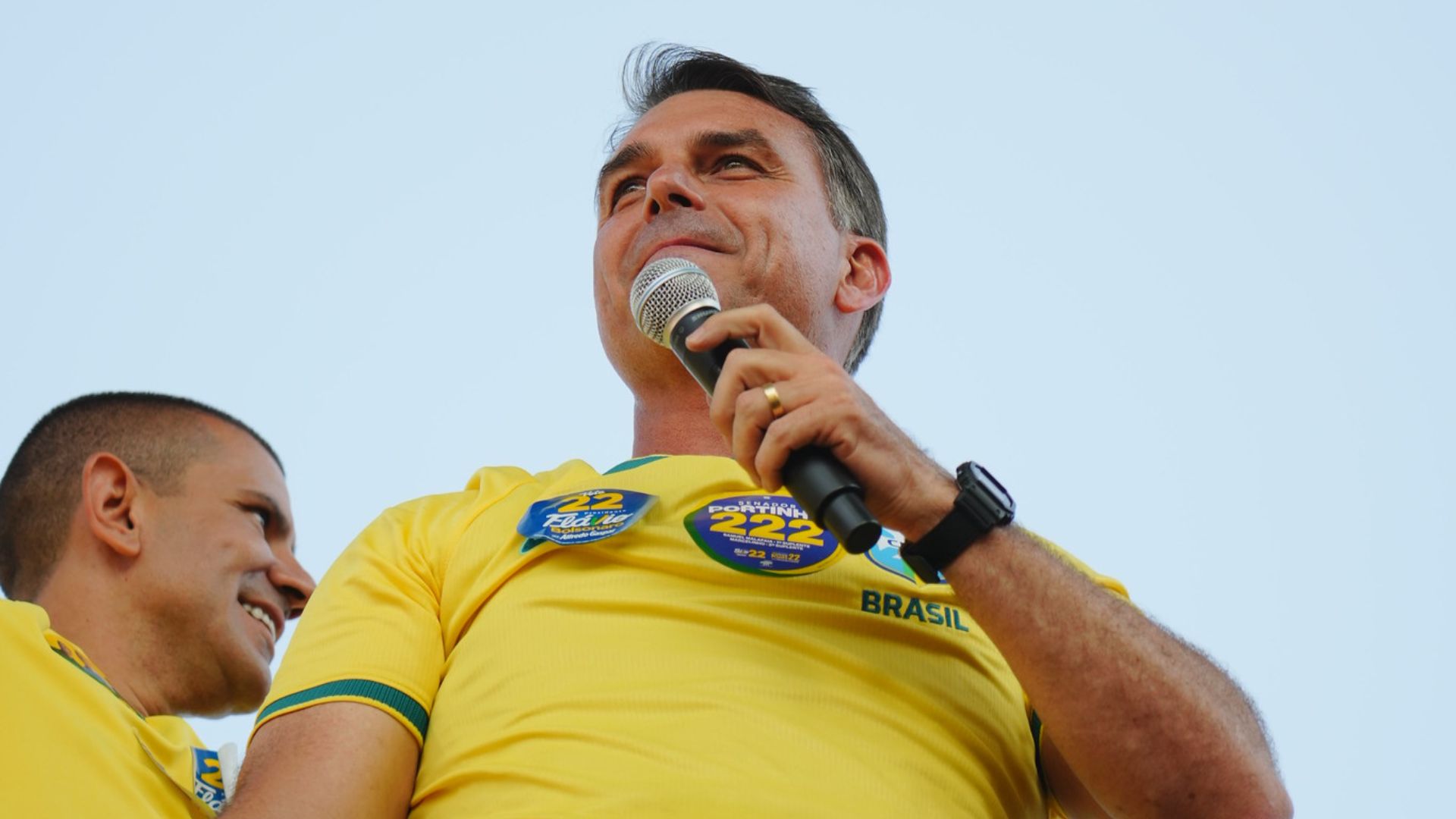 Em Sergipe, Flávio Bolsonaro diz que vai investir em petróleo com apoio de aliados do estado
