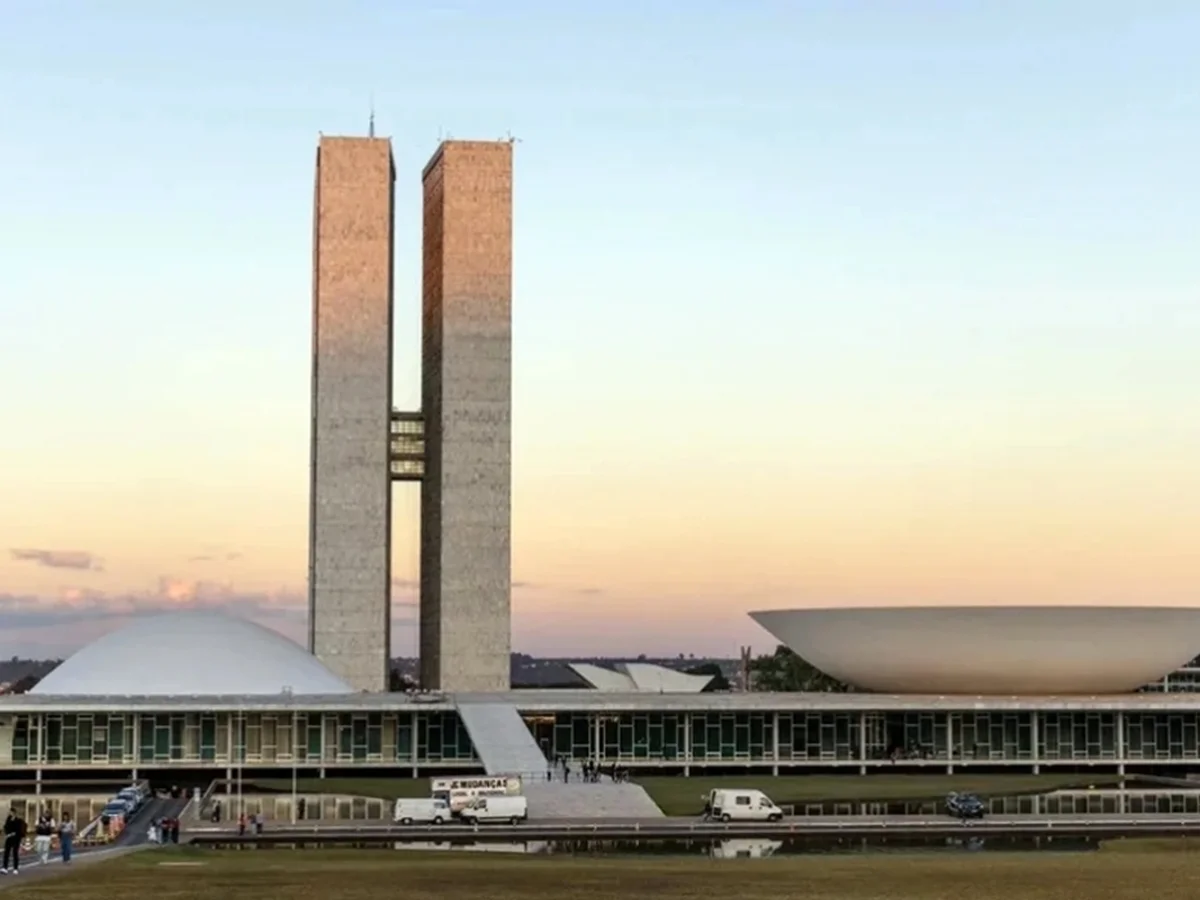 Câmara dos Deputados anuncia banca para novo concurso público com 150 vagas