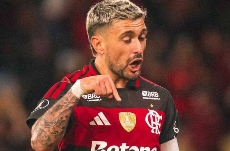 Com 10 estrangeiros, Flamengo se prepara para nova regra da CBF