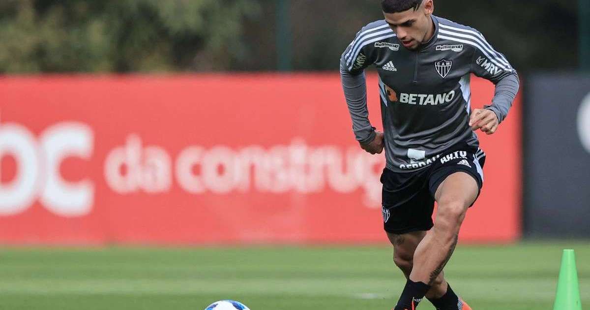Santos mira ex-Atlético-MG e esbarra em exigência do Dínamo Moscou