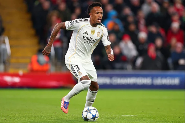 Desfalque no Brasil, Militão volta a treinar com elenco do Real após lesão - destaque galeria