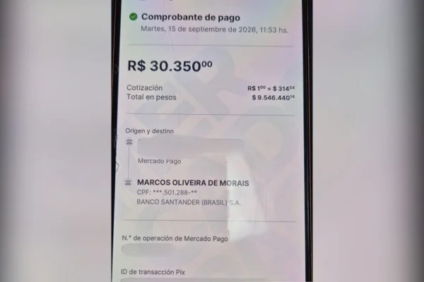 Em mensagens, turista implorou a taxista para devolver R$ 30 mil. Veja - destaque galeria
