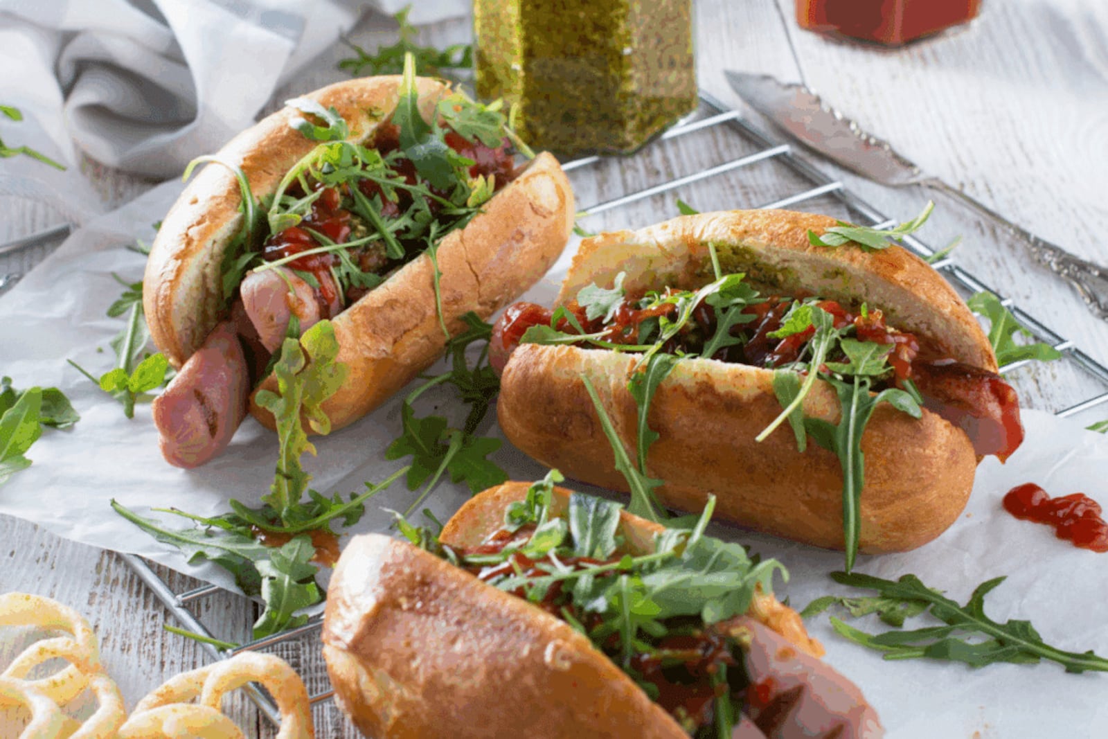 Cachorro-quente de com salsicha grão-de-bico Imagem: Olga-Ivanova | Shutterstock