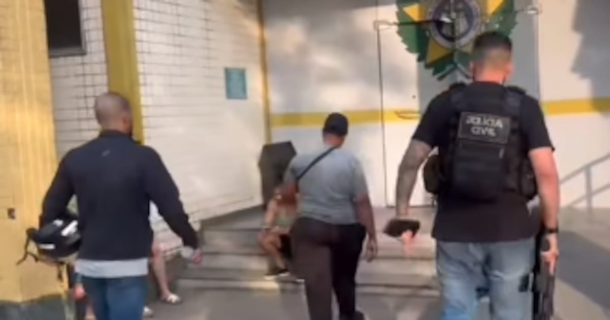 Mulher ligada ao CV é presa por ameaçar motoristas de app com proibição de circulação em Magé