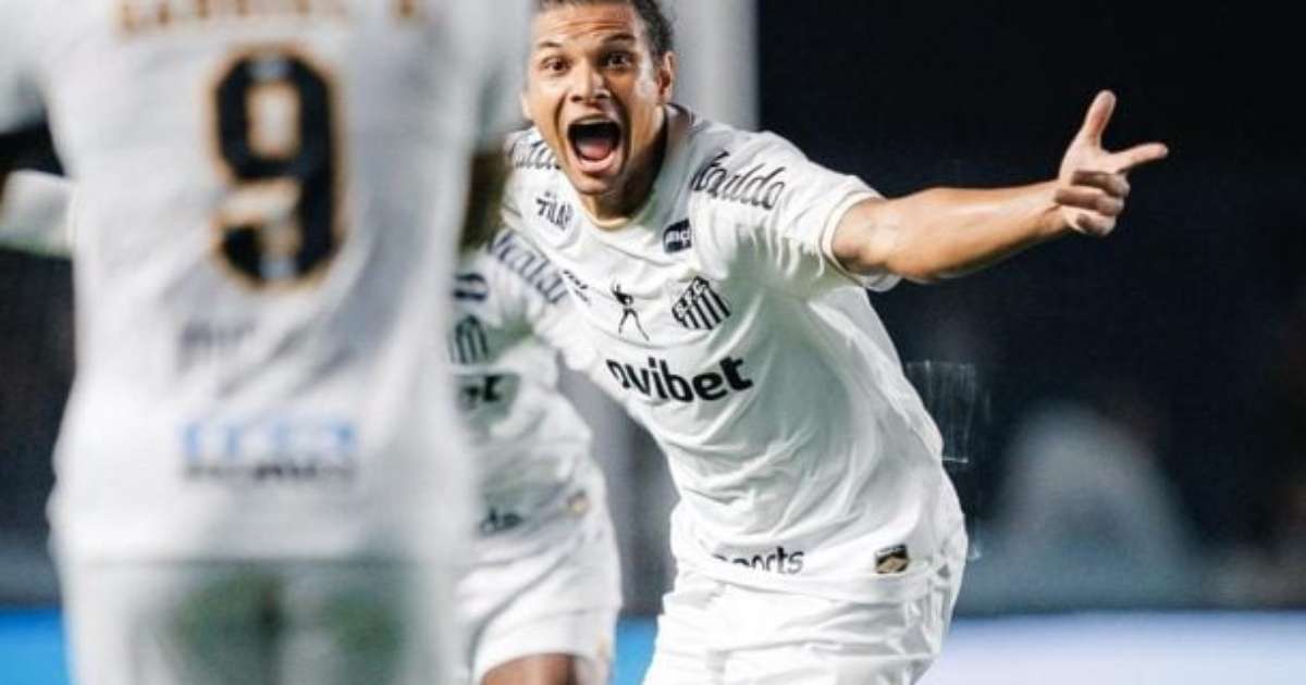 Santos vence Atlético e abre vantagem nas quartas da Sul-Americana