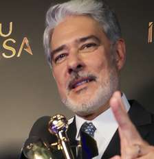 Bonner nos bastidores da gravação do Troféu Imprensa, na sede do SBT, em São Paulo Foto: Divulgação/SBT