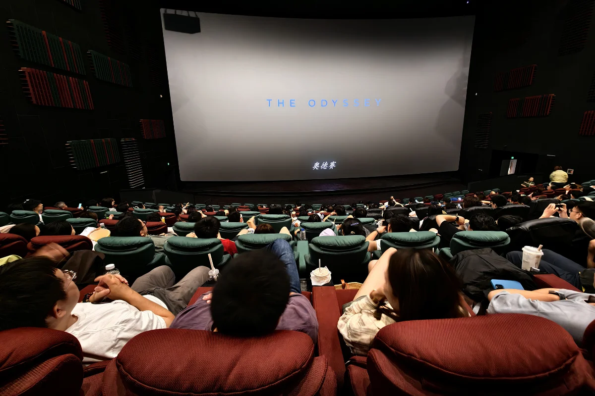 Cinema na China transforma salas em espaços para cochilo durante o almoço