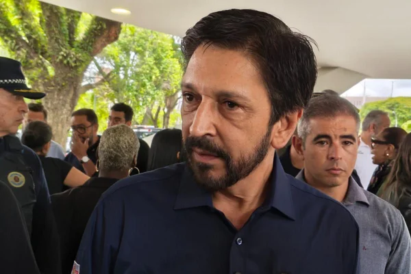 Nunes nega irregularidades em contrato de wi-fi da prefeitura alvo da Civil