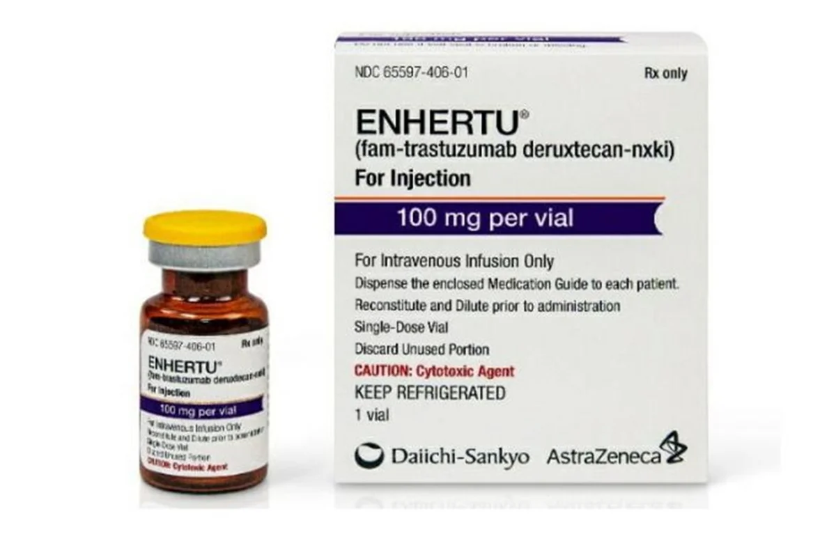 Foto colorida de embalagem de medicamento usado contra o câncer - Metrópoles.