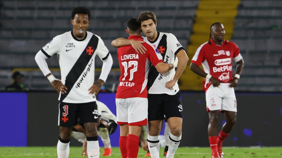 Vasco poupa titulares em viagem à Colômbia e empata sem gols com Santa Fe pela Sul-Americana