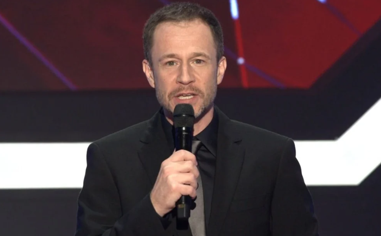 Tiago Leifert relembra quando abandonou 'The Voice' por causa da filha e reforça que 'família é prioridade'
