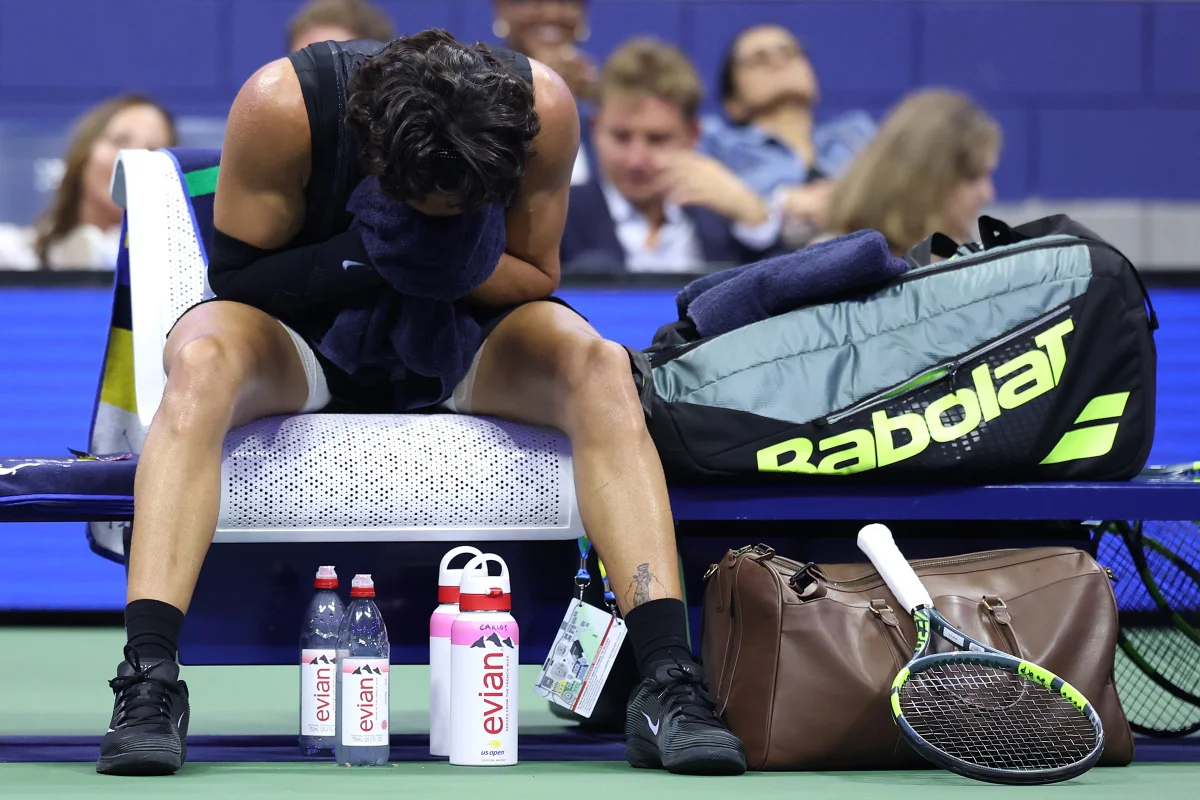 US Open: Alcaraz passa mal, vomita e perde jogo de 4h28 para Ben Shelton