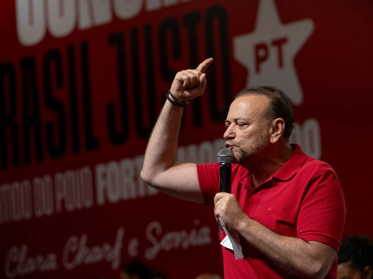 Presidente do PT pede apuração de "todas as denúncias" em crise no STF