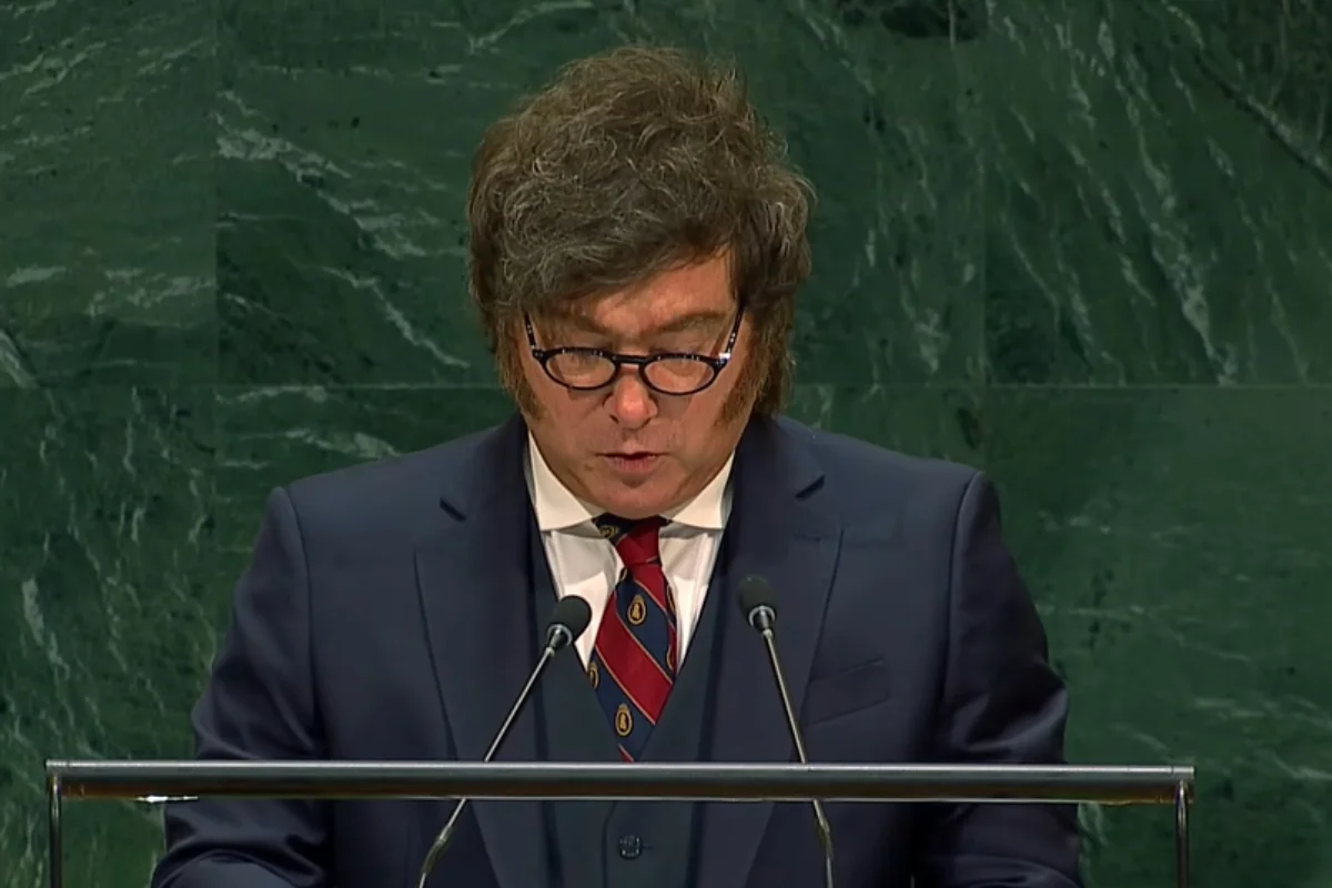 Imagem da matéria: Milei trata Malvinas como "causa nacional" e critica a ONU em discurso