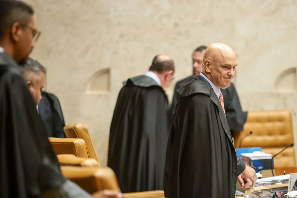 Entidade ligada à Abin nega motivo político ao criticar relatório de Moraes