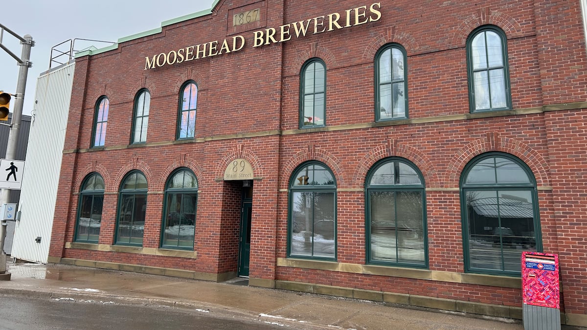 Canadian company Moosehead Breweries hit by U.S. tariffs, alcohol ban